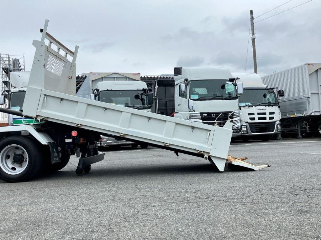 荷台スライドした状態です。|三菱 キャンター 2RG-FBA60(2WD)の写真16