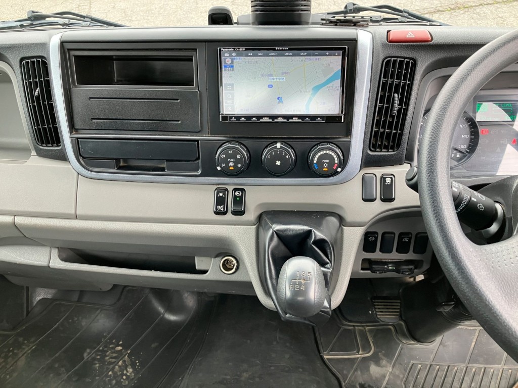 パネル周りの状態です。|三菱 キャンター 2RG-FBA60(2WD)の写真25