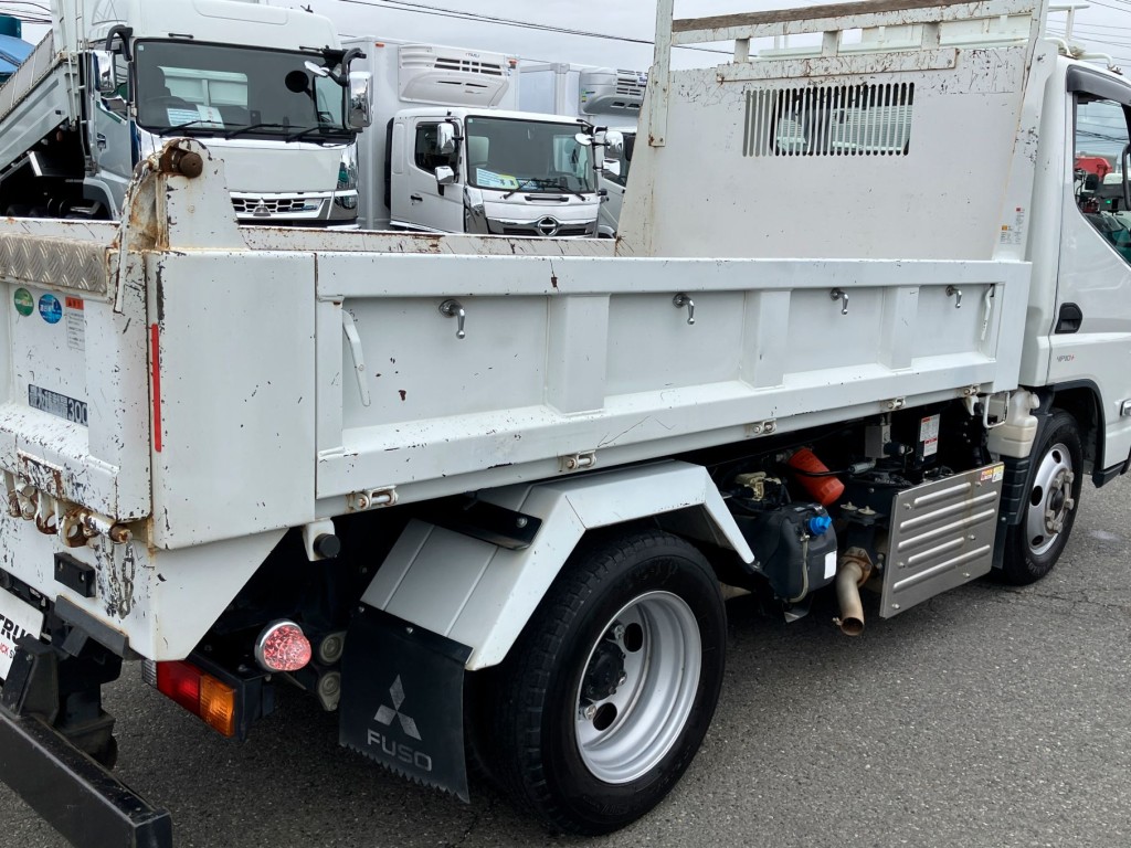運転席側ボデー側面の状態です。小傷・サビがあります|三菱 キャンター 2RG-FBA60(2WD)の写真41