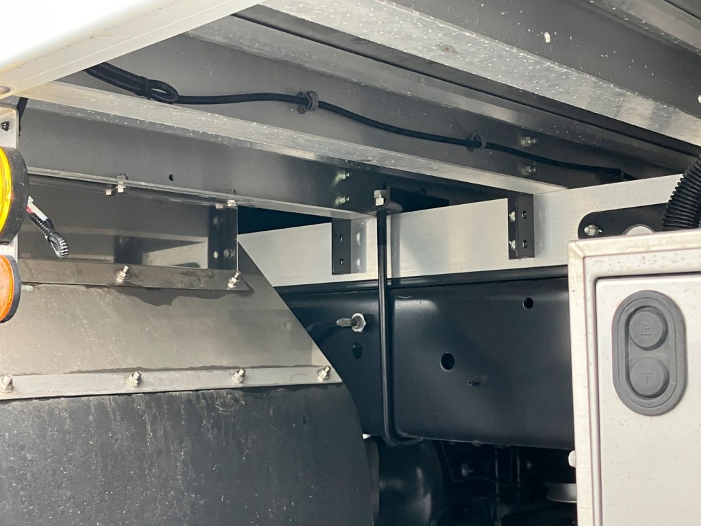 日野 レンジャー 2KG-FD2ABG(2WD)の写真6