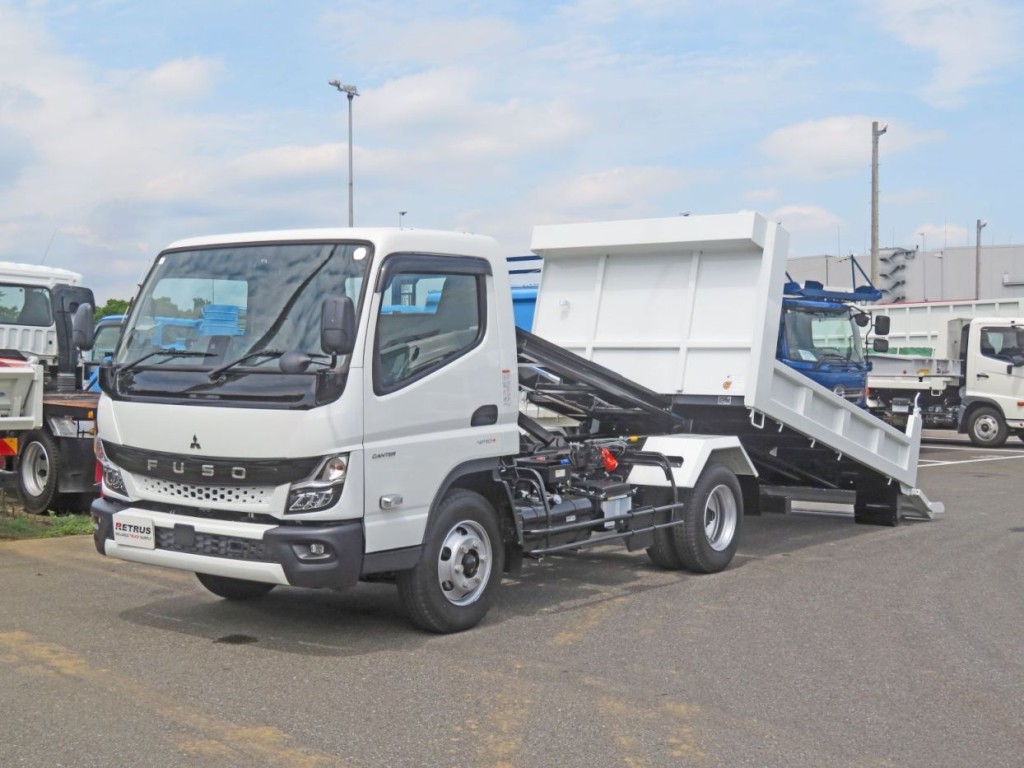 三菱 キャンター 2PG-FEBM0(2WD)の写真1