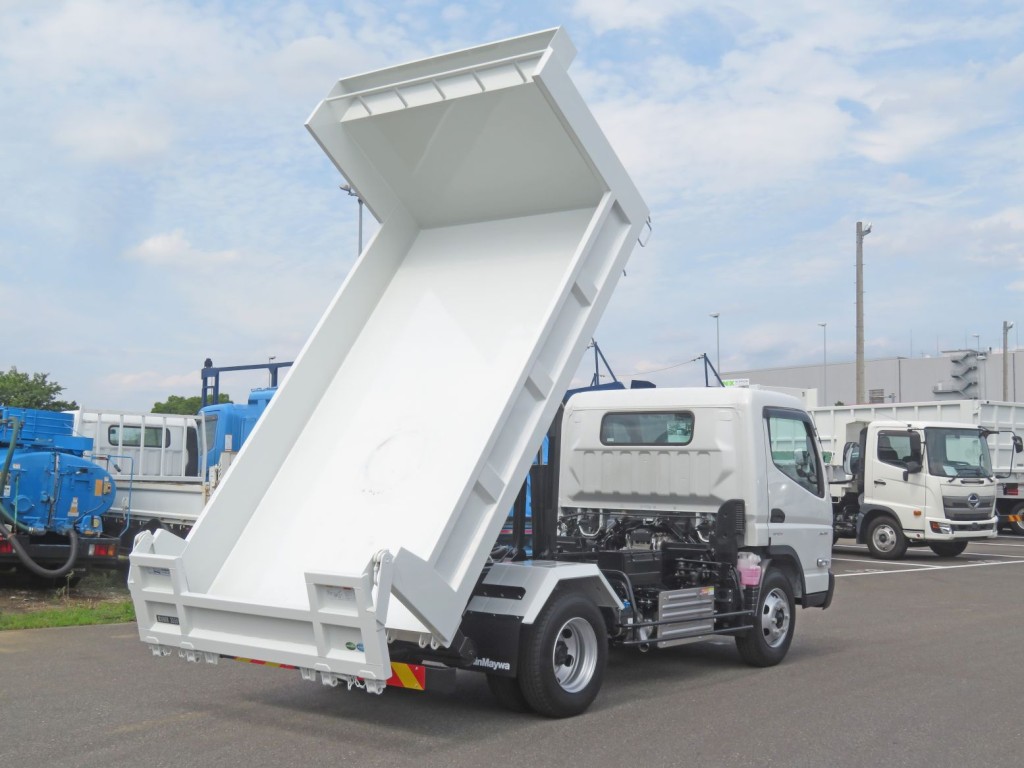 三菱 キャンター 2PG-FEBM0(2WD)の写真5