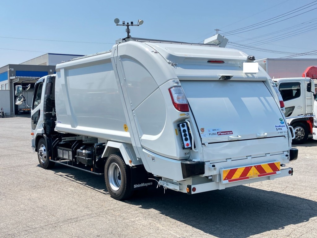 三菱 ファイター 2KG-FK72F(2WD)の写真3