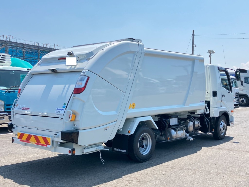 三菱 ファイター 2KG-FK72F(2WD)の写真4