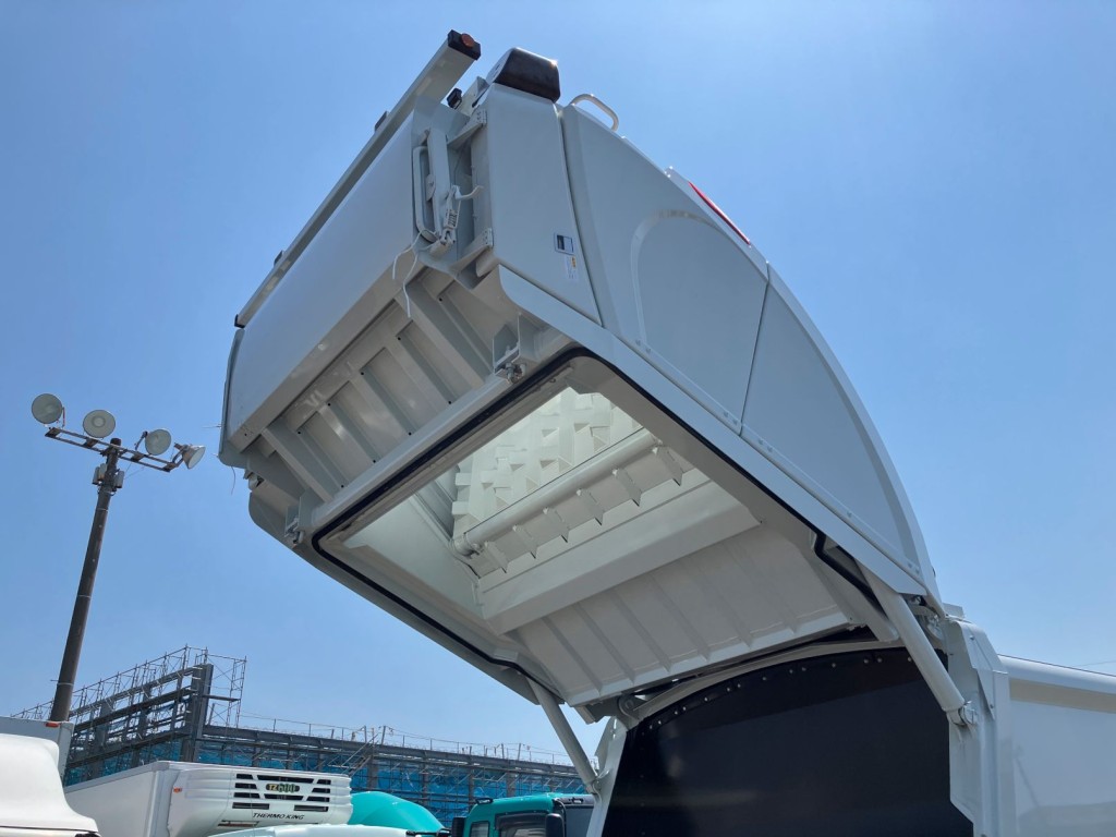 三菱 ファイター 2KG-FK72F(2WD)の写真9