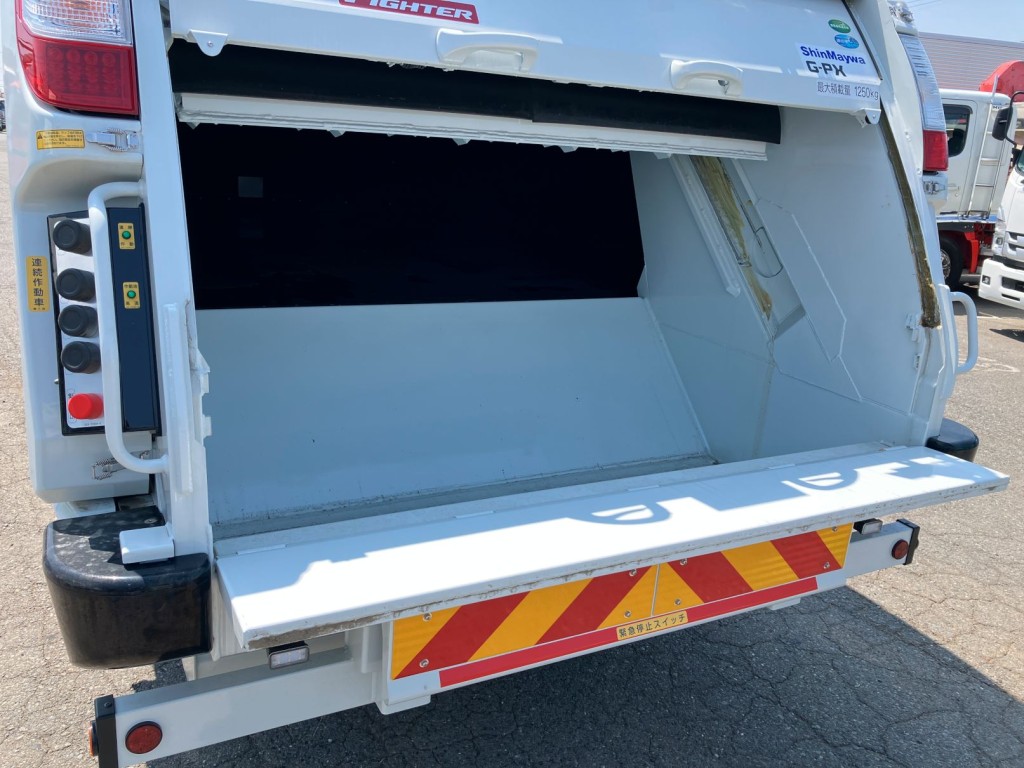 三菱 ファイター 2KG-FK72F(2WD)の写真13