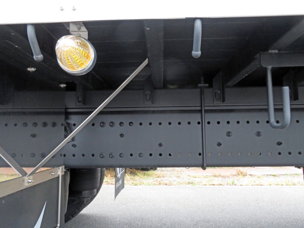 シャーシとネタの状態です。|日野 プロフィア 2DG-FS1AHCの写真7