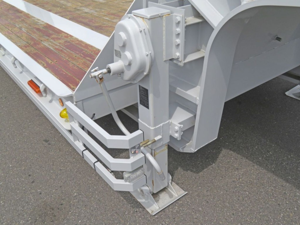 脚廻りに軽い置きサビがあります。|トレクス PLR439AZの写真26