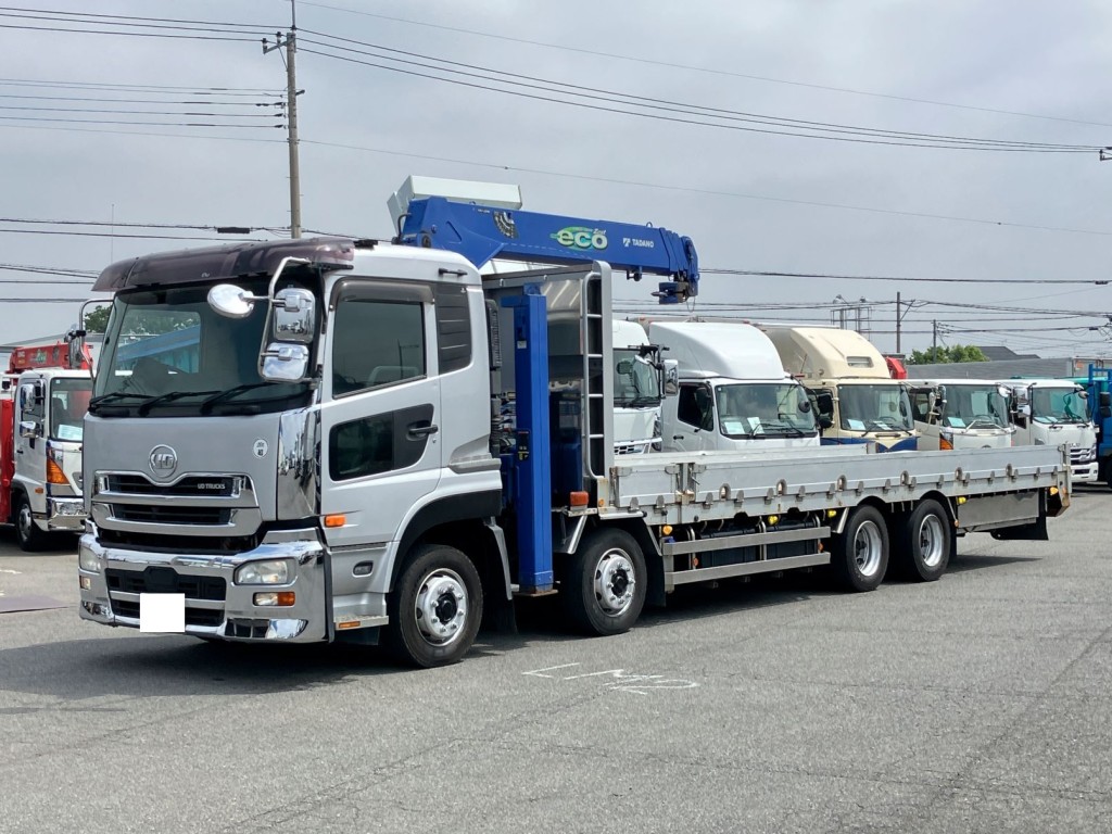 UDトラックス クオン QKG-CG5ZMの写真1