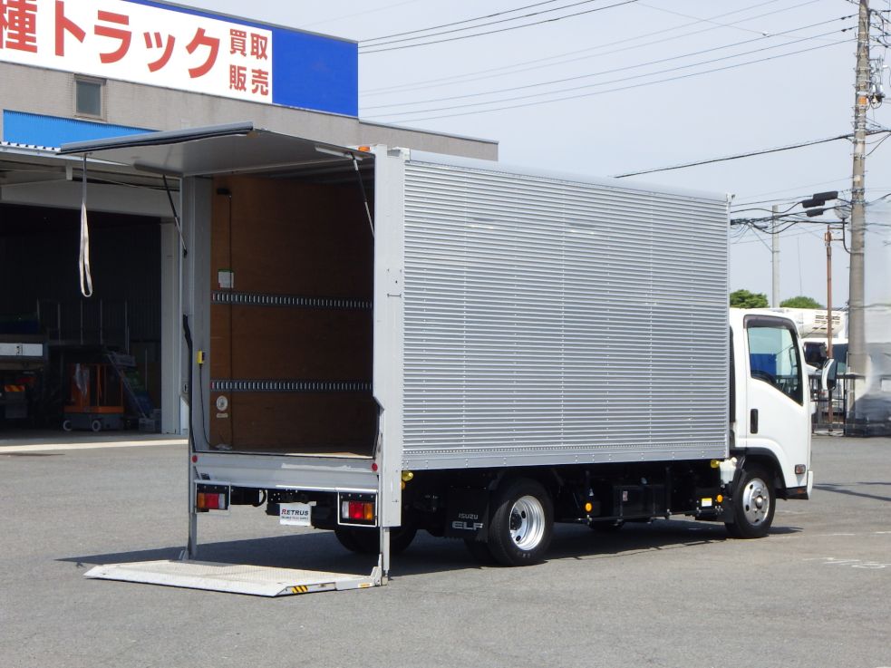 いすゞ エルフ 2RG-NPR88AN(2WD)の写真4