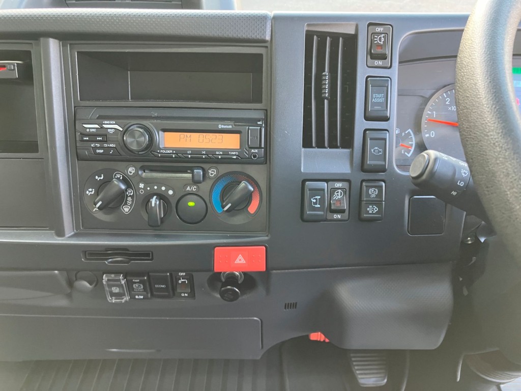いすゞ エルフ 2RG-NPR88AN(2WD)の写真19
