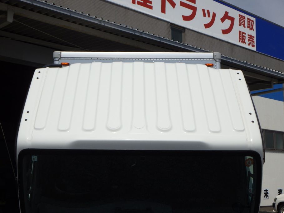 いすゞ エルフ 2RG-NPR88AN(2WD)の写真24