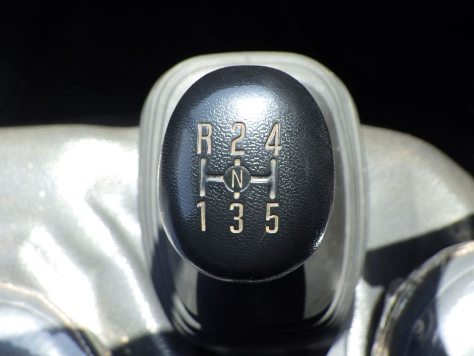 MT5速です|いすゞ エルフ 2RG-NJR88AD(2WD)の写真15