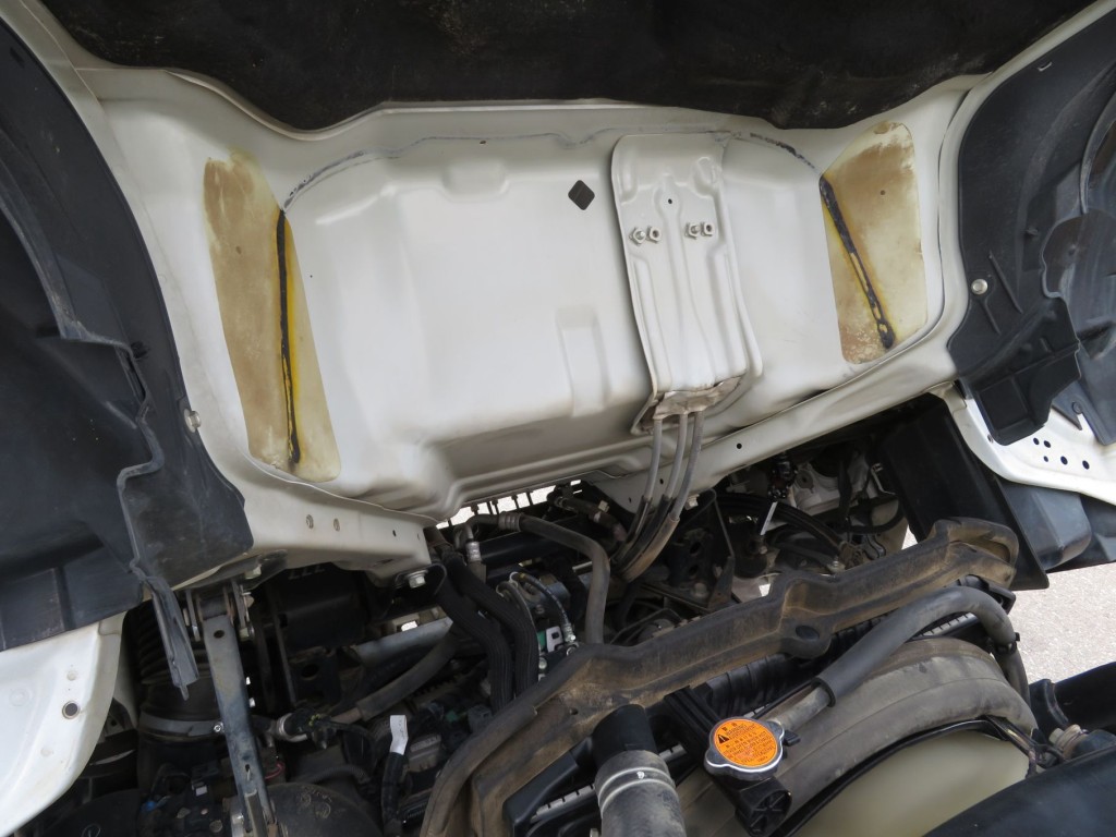 キャブ下面の状態です。|いすゞ エルフ TPG-NKR85AD(2WD)の写真41