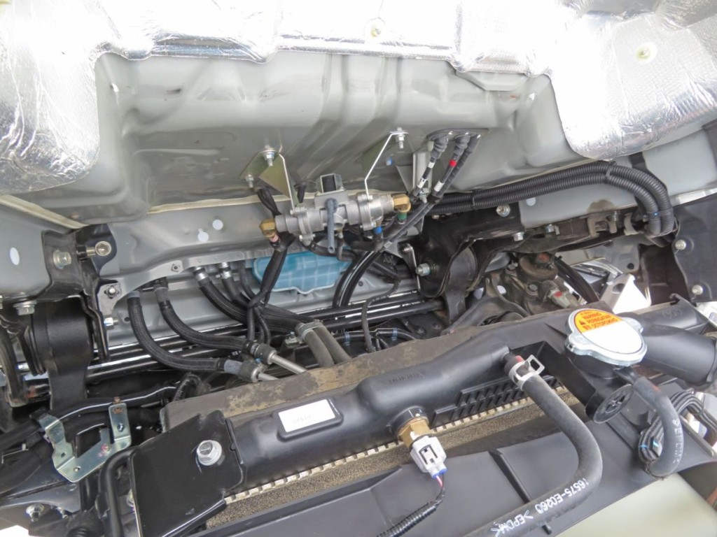 キャブ下に少しサビがあります。|日野 レンジャー 2KG-FD2ABG(2WD)の写真31