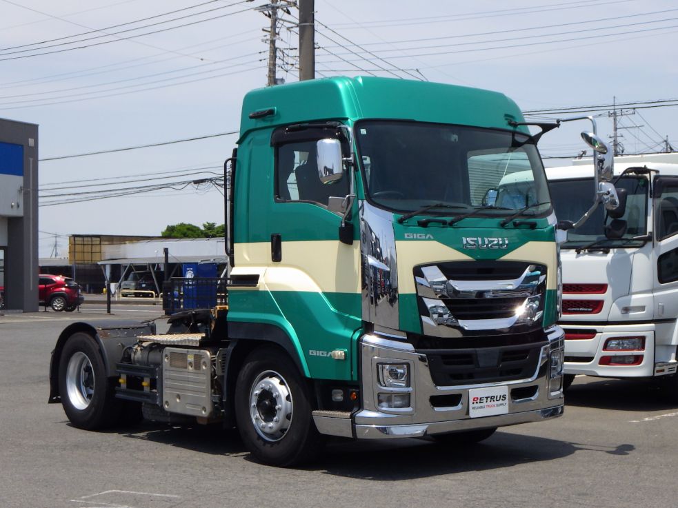 いすゞ ギガ 2KG-EXD52CD(2WD)の写真3