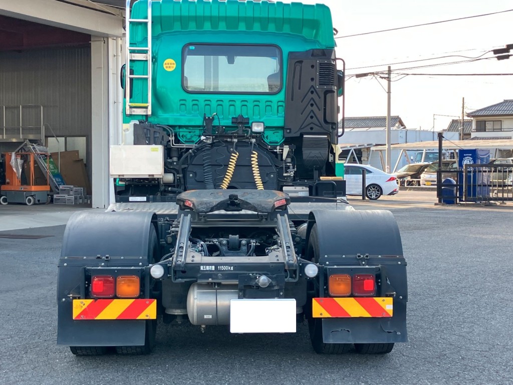 いすゞ ギガ 2KG-EXD52CDの写真8