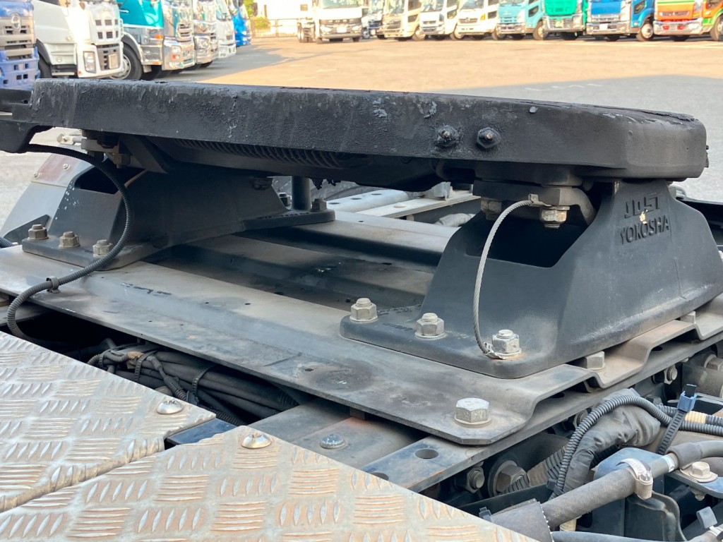 いすゞ ギガ 2KG-EXD52CDの写真10