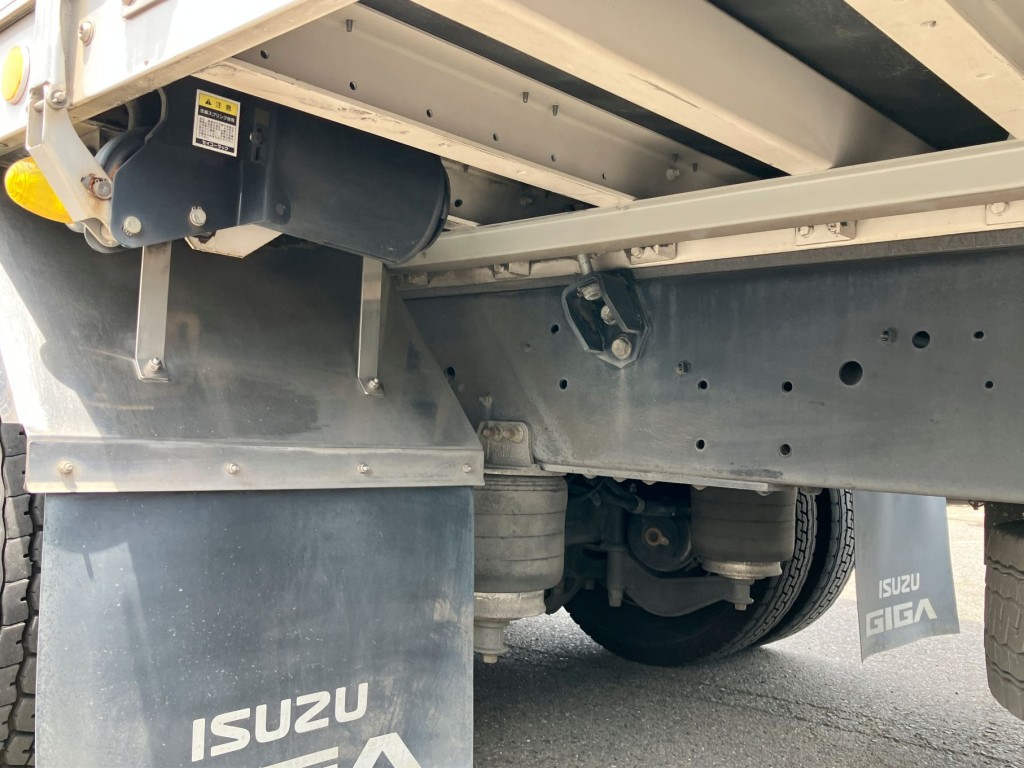 いすゞ ギガ 2PG-CYJ77Cの写真7