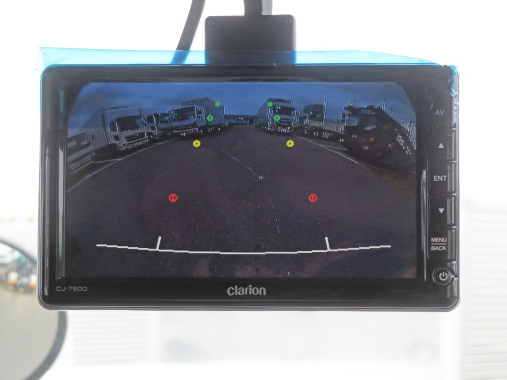 液晶バックモニター付きです。|日野 レンジャー 2PG-FD2ABA(2WD)の写真24