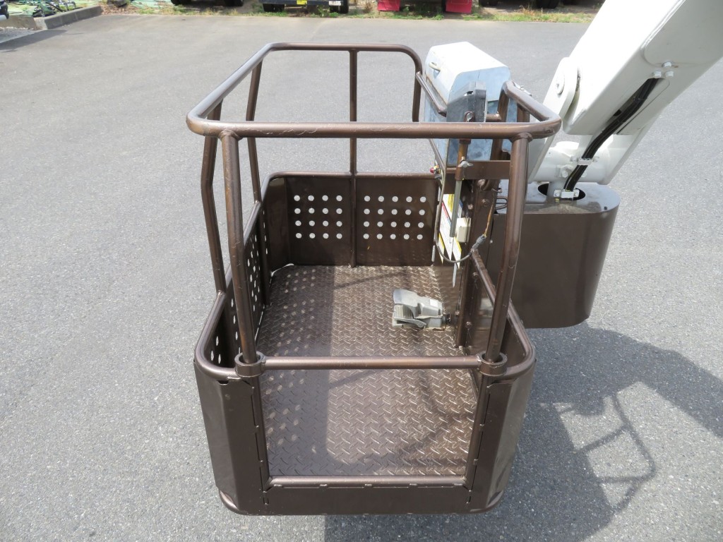 バケットの状態です。|日野 デュトロ TKG-XZU640F(2WD)の写真9
