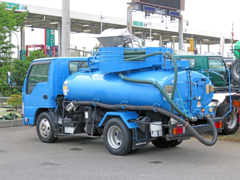 いすゞ エルフ 2RG-NKR88AN(2WD)の写真3