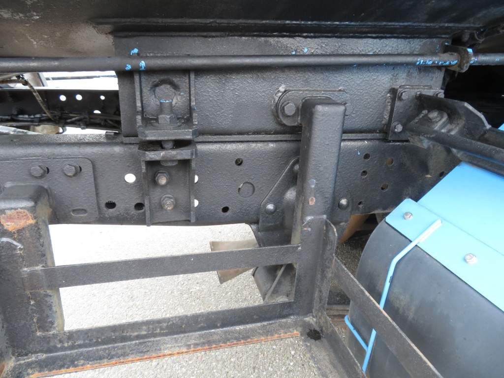 シャーシの状態です。|いすゞ エルフ 2RG-NKR88AN(2WD)の写真5