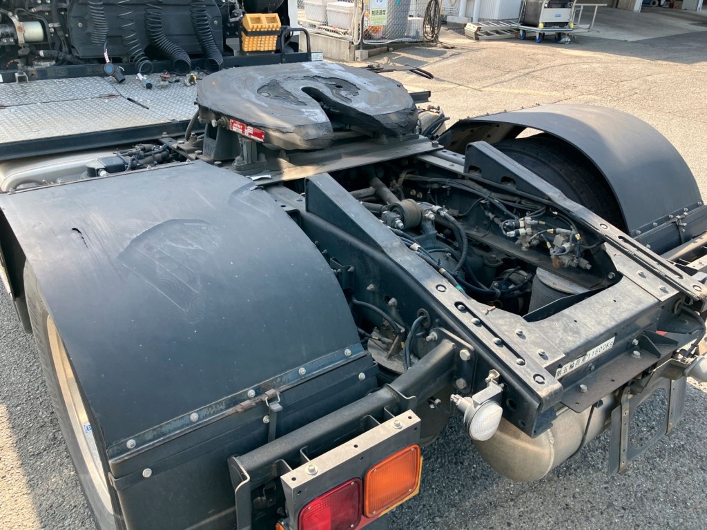 いすゞ ギガ 2PG-EXD52CDの写真10