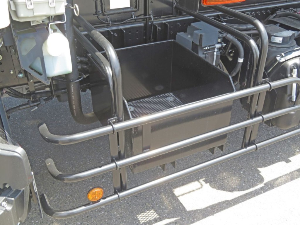 物入が付いています。|いすゞ フォワード 2RG-FTR90U4の写真19