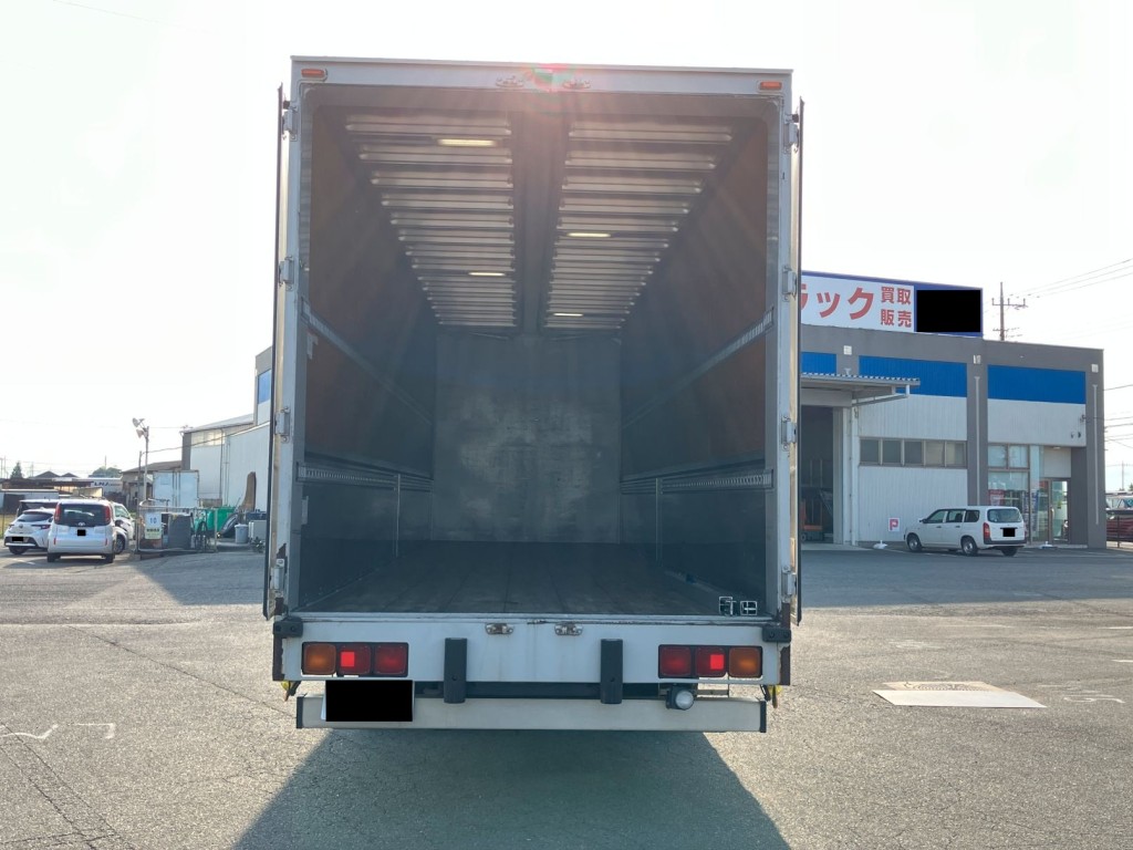 いすゞ ギガ QKG-CYJ77Aの写真9