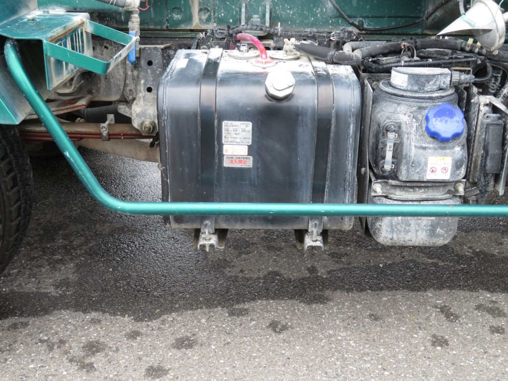 燃料タンクは50Lです。|いすゞ エルフ 2RG-NKR88N(2WD)の写真22
