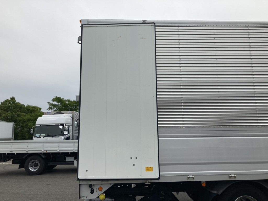 観音ドア裏の状態です。|三菱 ファイター 2KG-FK65F(2WD)の写真27
