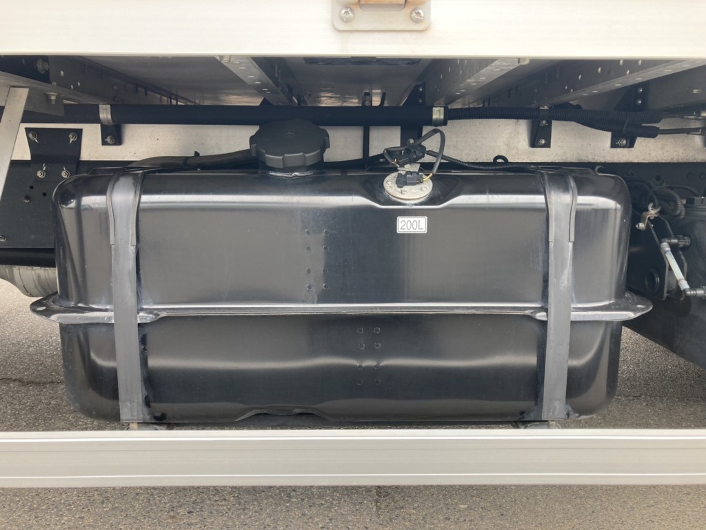 燃料タンクです。|三菱 ファイター 2KG-FK65F(2WD)の写真40