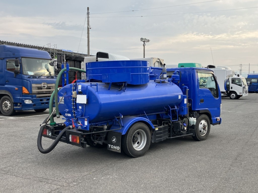いすゞ エルフ 2PG-NKS88AN(2WD)の写真4