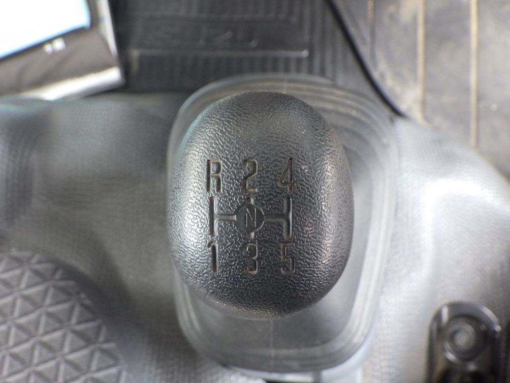 MT5速です。|いすゞ エルフ 2PG-NKS88AN(2WD)の写真18