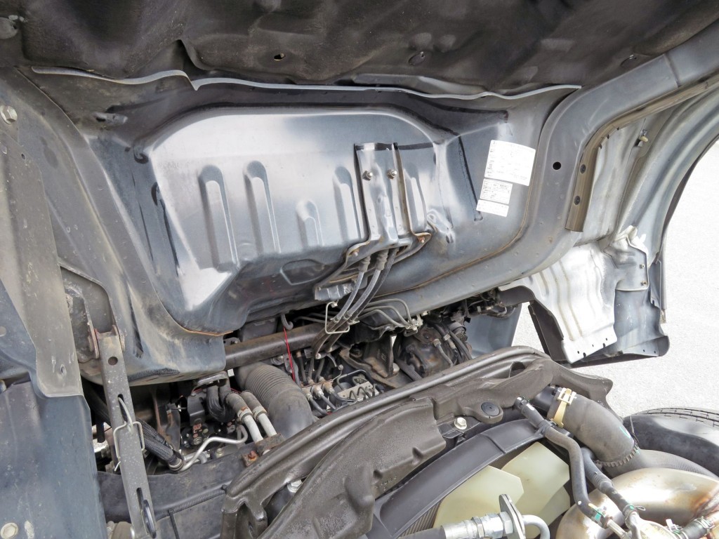 キャブ下面の状態です。|日野 デュトロ TKG-XZU620T(2WD)の写真36