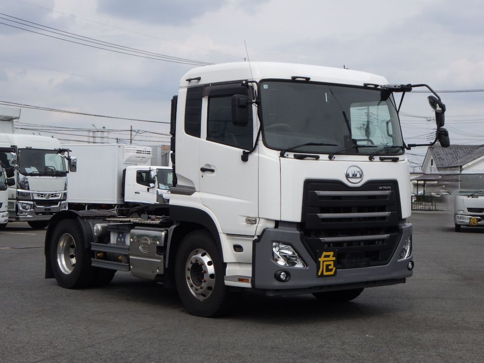 UDトラックス クオン 2RG-GK5DAB(2WD)の写真2