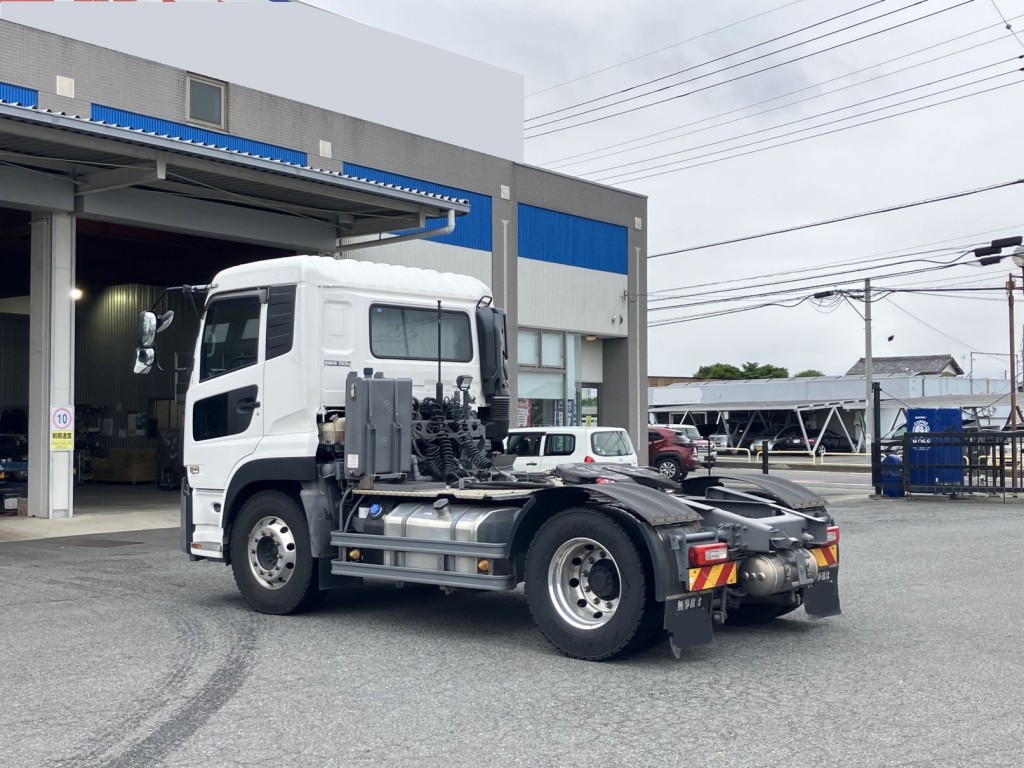 UDトラックス クオン 2RG-GK5DABの写真3