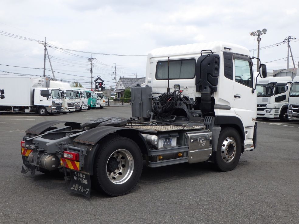 UDトラックス クオン 2RG-GK5DAB(2WD)の写真4