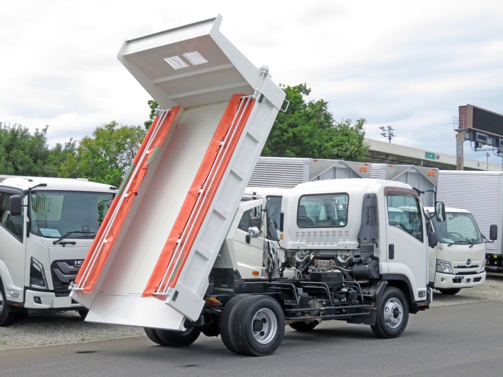 いすゞ フォワード TKG-FRR90S1(2WD)の写真4