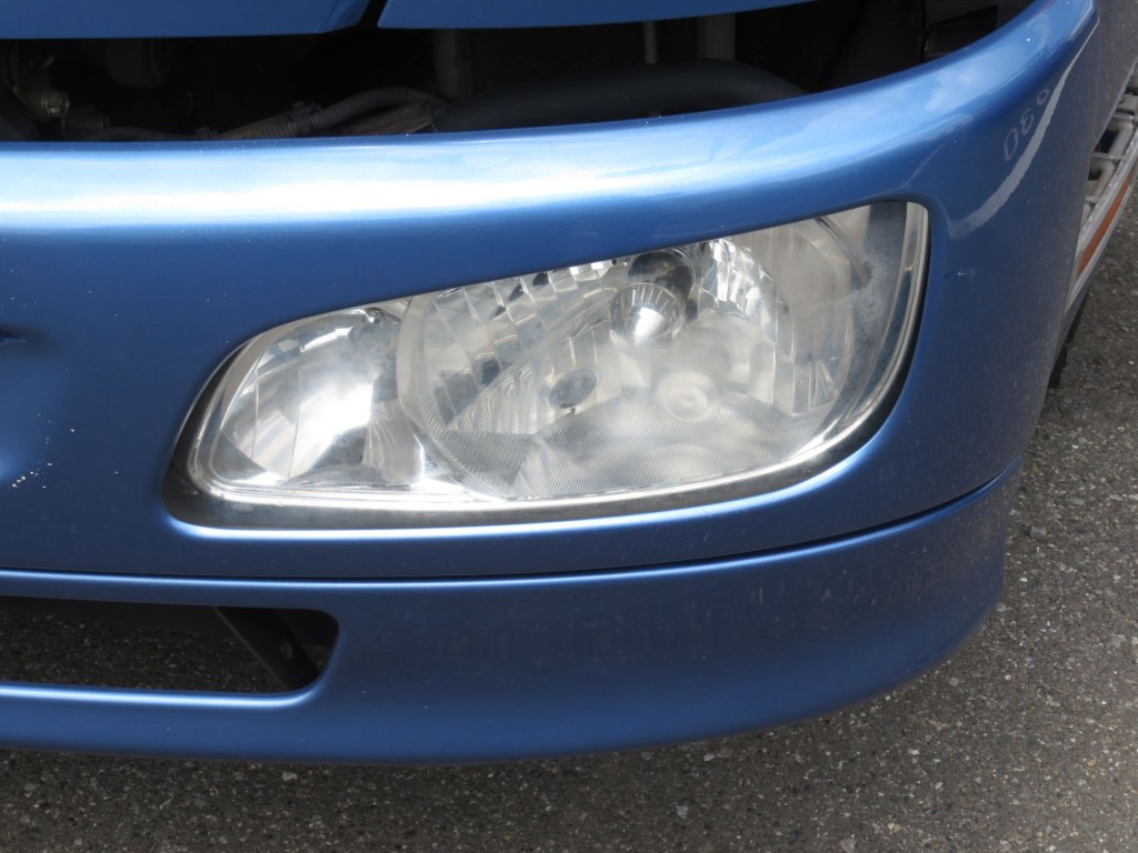 ヘッドライトのレンズに曇りがあります。|日野 レンジャー TKG-FD7JLAG(2WD)の写真34
