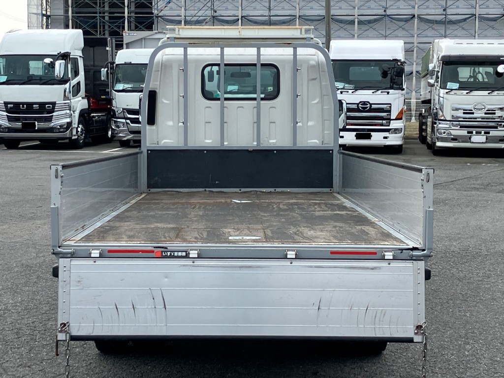 荷台全体の状態です。|いすゞ エルフ 2RG-NLR88ARの写真8