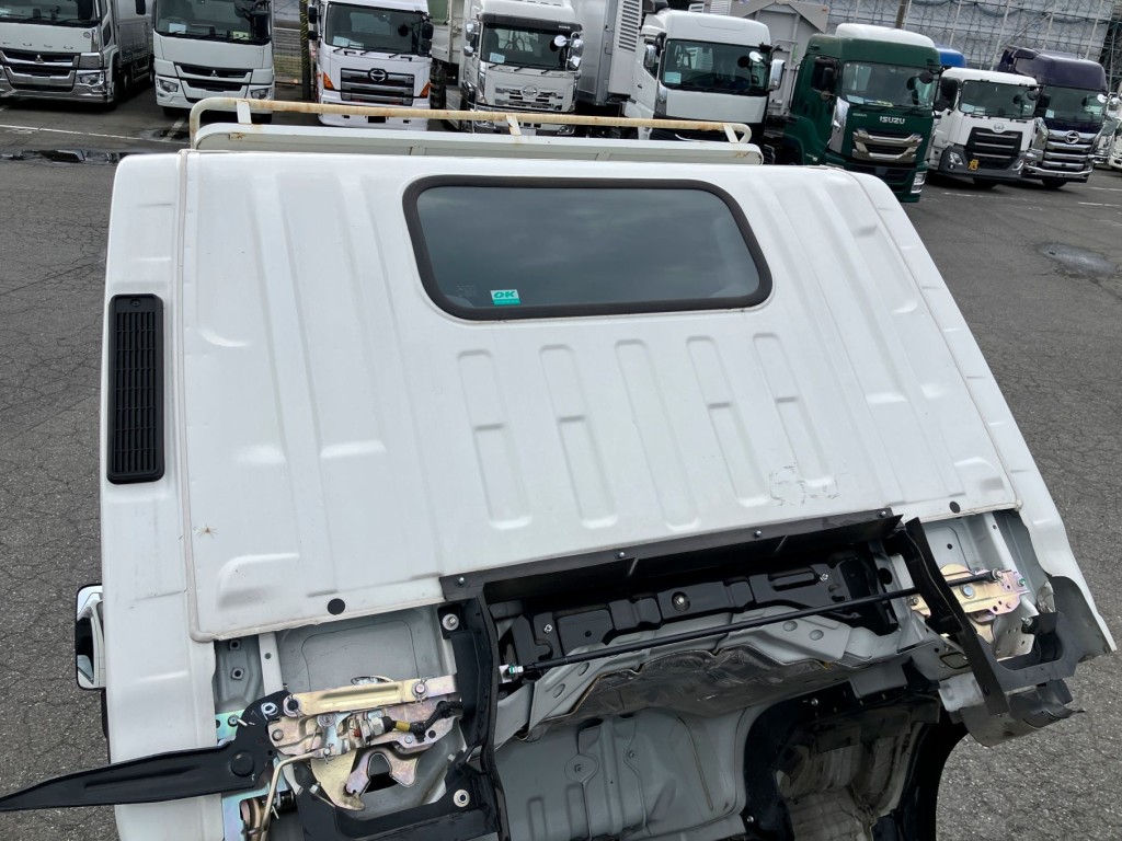 キャブバックの状態です。|いすゞ エルフ 2RG-NLR88ARの写真29