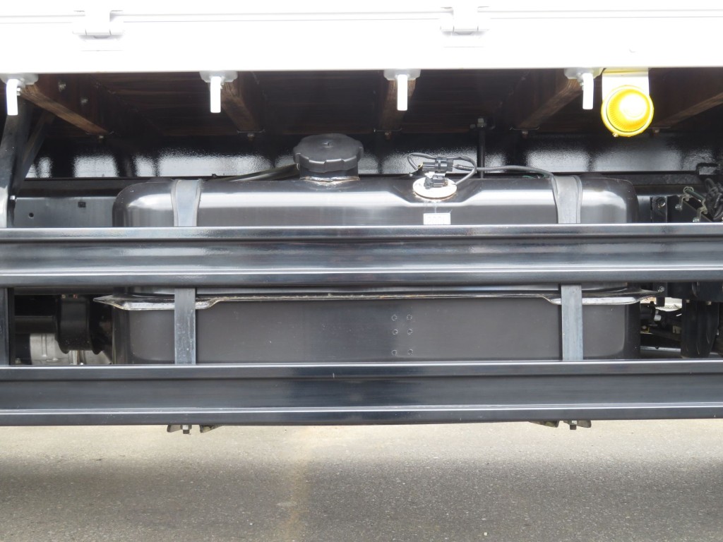 燃料タンクは200Lです。|三菱 ファイター 2KG-FK62FZの写真19