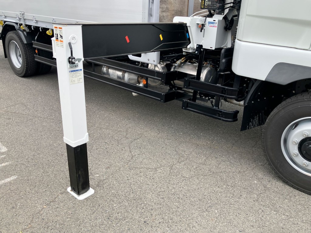 三菱 ファイター 2KG-FK62FZの写真13