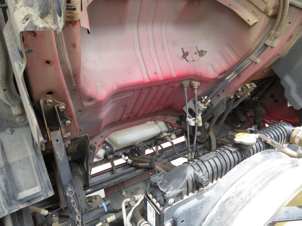 キャブ下面の状態です。|UDトラックス コンドル QDG-PW39Lの写真46