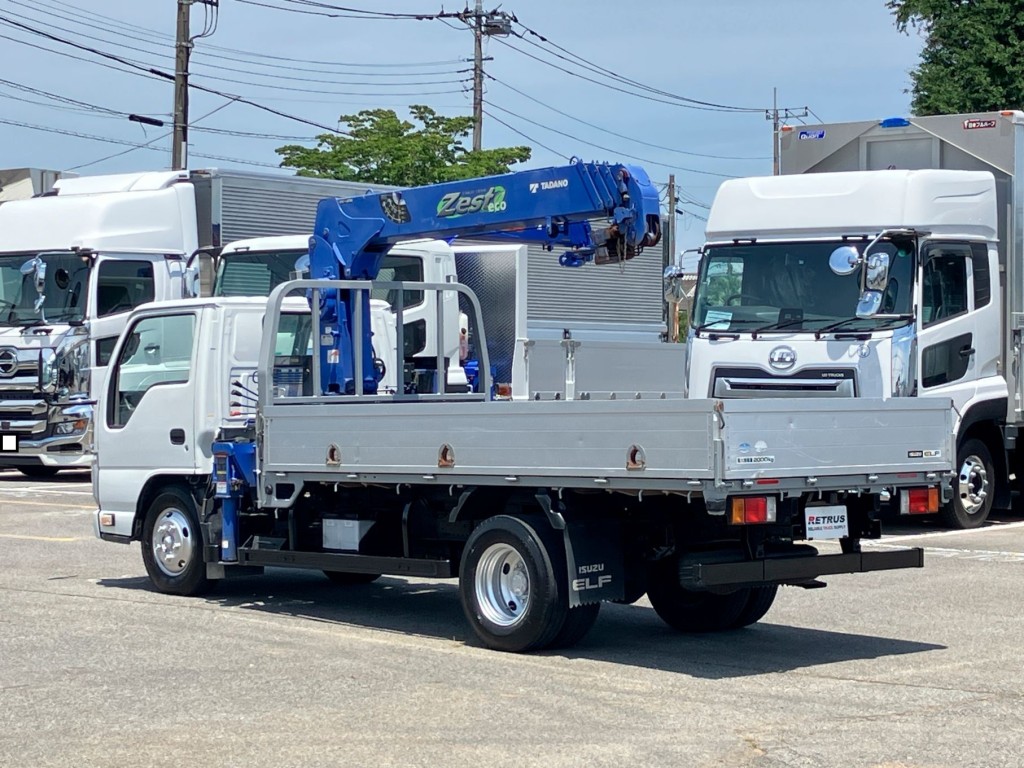 いすゞ エルフ TPG-NKR85AR(2WD)の写真3