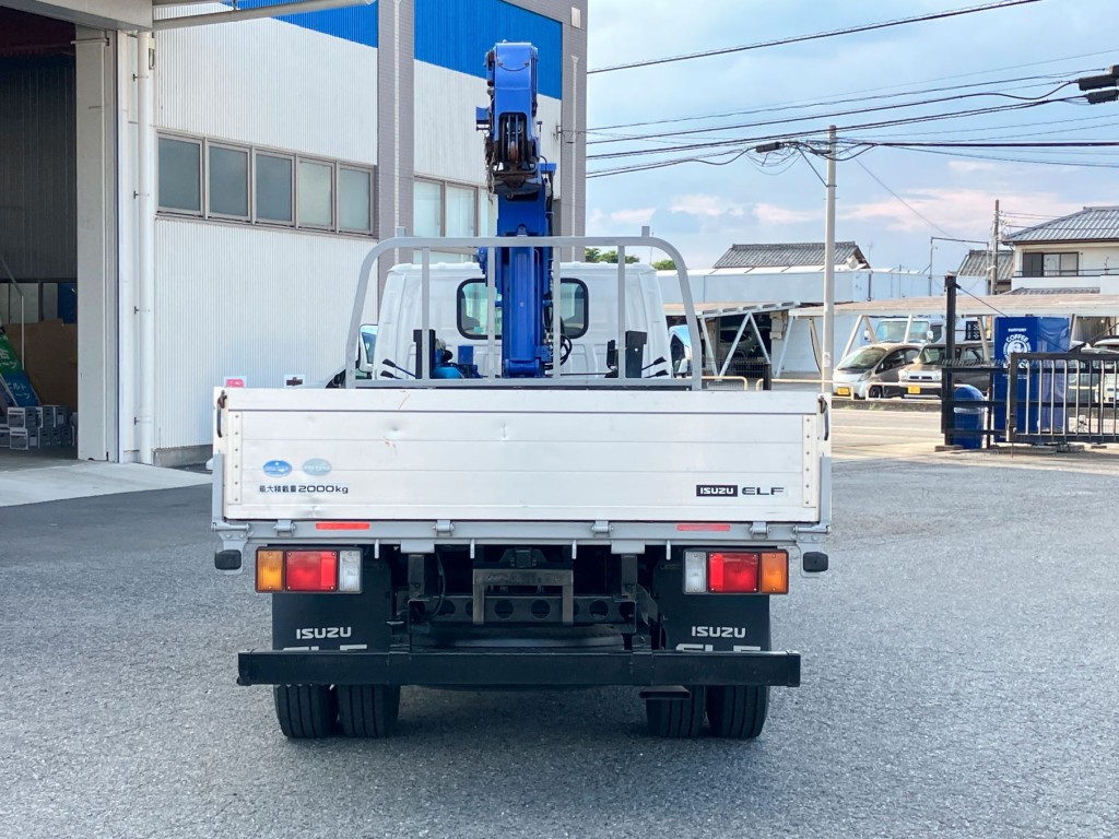 いすゞ エルフ TPG-NKR85AR(2WD)の写真7
