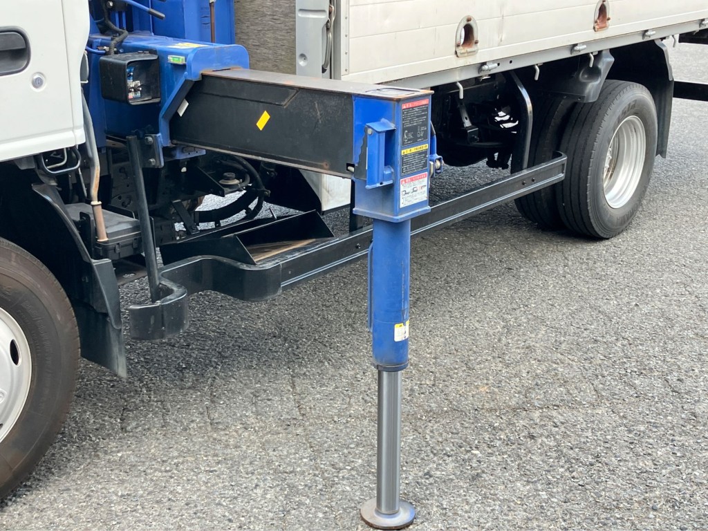 いすゞ エルフ TPG-NKR85AR(2WD)の写真9
