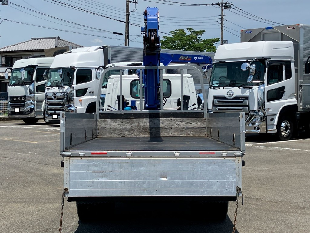 いすゞ エルフ TPG-NKR85AR(2WD)の写真9